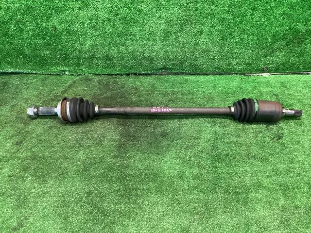フィット DBA-GK4 右Rドライブシャフト 13G L ホンダセンシング 4WD NH830M 42310-T5E-013拍卖