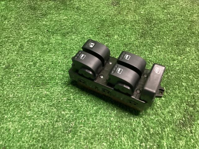 キャスト DBA-LA250S パワーウインドウスイッチ アクティバG プライムコレクション SA3 Y13 84820-B2471拍卖