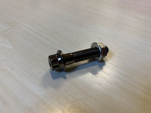 【BC732】 ★即納★新品★ ピアスボルト M7×32 ブラッククローム 補修用 リバレルに!! OZ BBS RS LM RAYS WORK フッツーラ ケーニッヒ拍卖