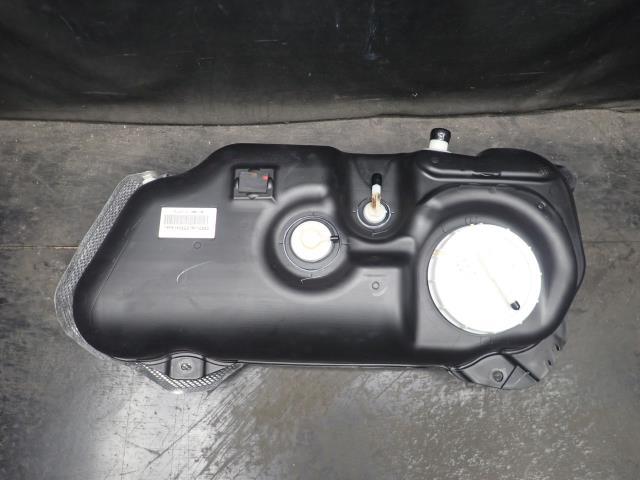 スペーシア DAA-MK53S フューエルタンク ZSF 89100-74831拍卖