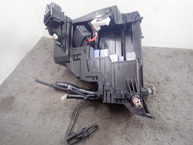 レクサス LS DBA-VXFA55 ヒューズボックス 083 82660-50140拍卖