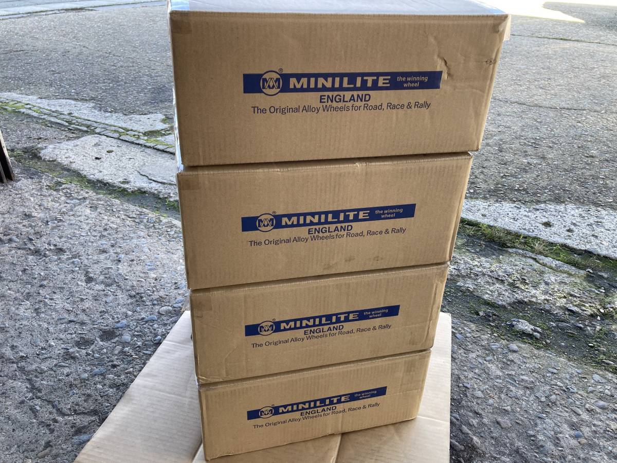 ☆ USED品 箱のみ 空箱 ミニライト MINILITE 純正 アルミホイール用 保管箱 14インチアルミホイール用 4本分 ☆①拍卖