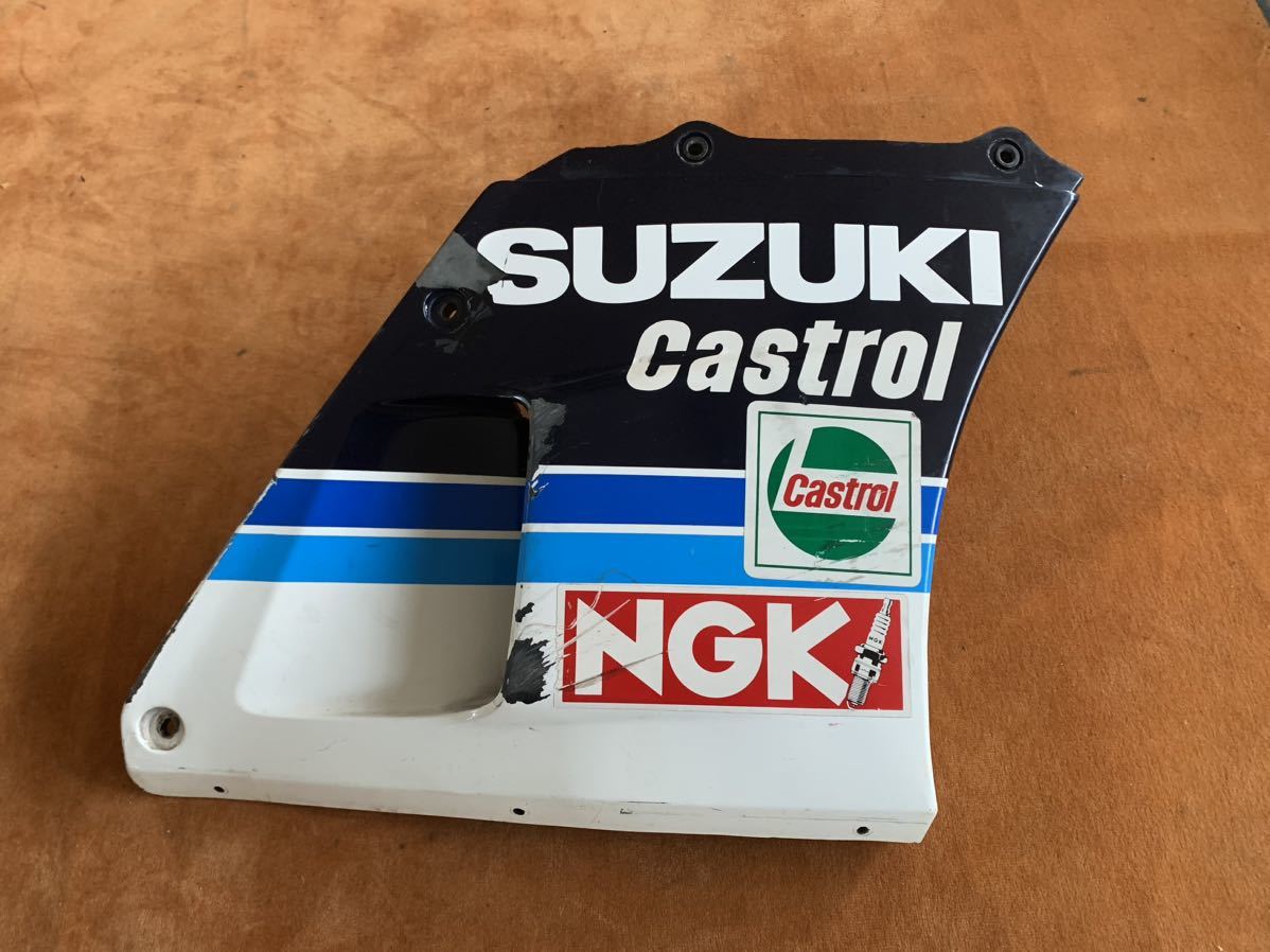RG250γ サイドカウル右 ガンマ250 GJ21A 初期型 スタンダード ガンマカウル拍卖