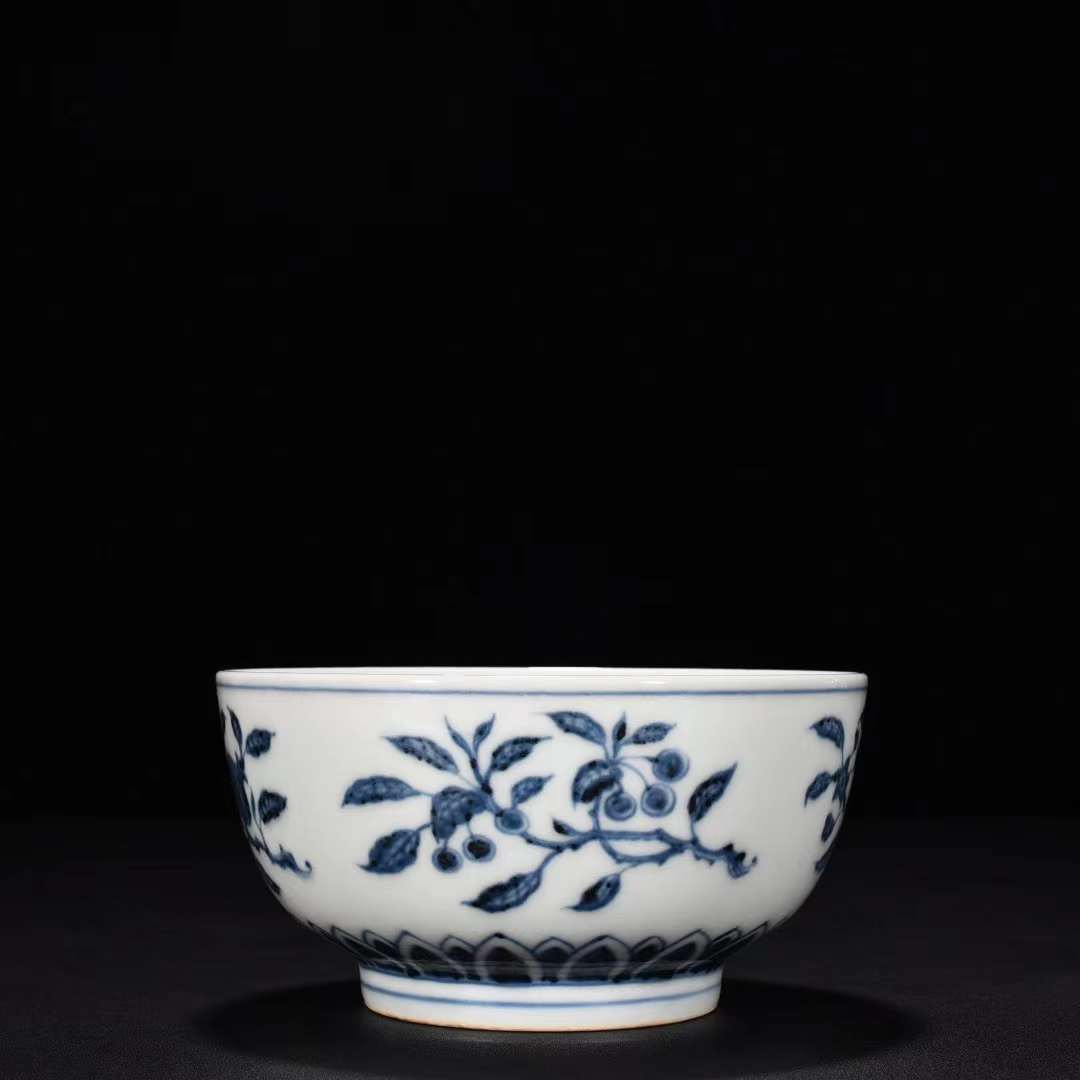 明宣徳 青花 染付 折枝花果紋碗 唐物 陶磁器 中国美術 工芸品 高さ7cm 直径14cm HB815拍卖