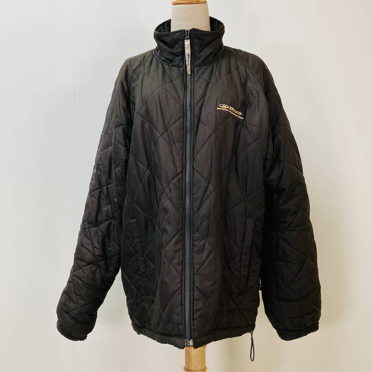 a03322 PIKO ピコ ジャケット アウター フルジップ キルティング 裾紐 ロゴ刺繍 袖ゴム L 黒 古着 USED 万能 ベーシックカジュアルスタイル拍卖