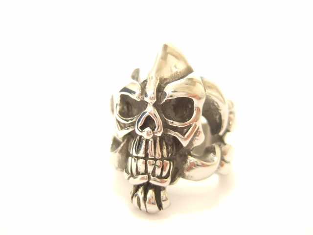 横浜最新 魅惑のドクロ 💀 スカールステンレスリング 19または21号 送料290円ξrinξξ4z拍卖