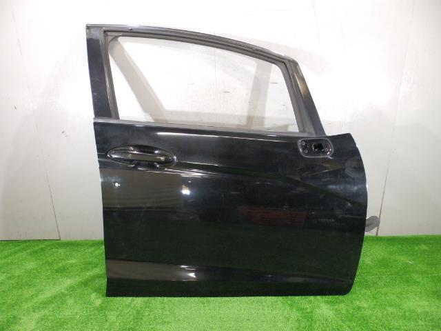 フィット DBA-GK3 右フロントドア L13B NH731P 67010-T5A-N00ZZ 231810拍卖