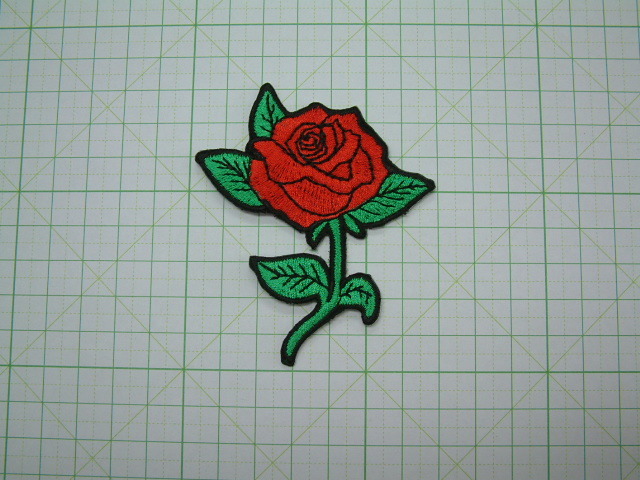 //*☆ 薔薇 ワッペン ROSE ばら 赤色 花 フラワー★ アイロン接着OK拍卖