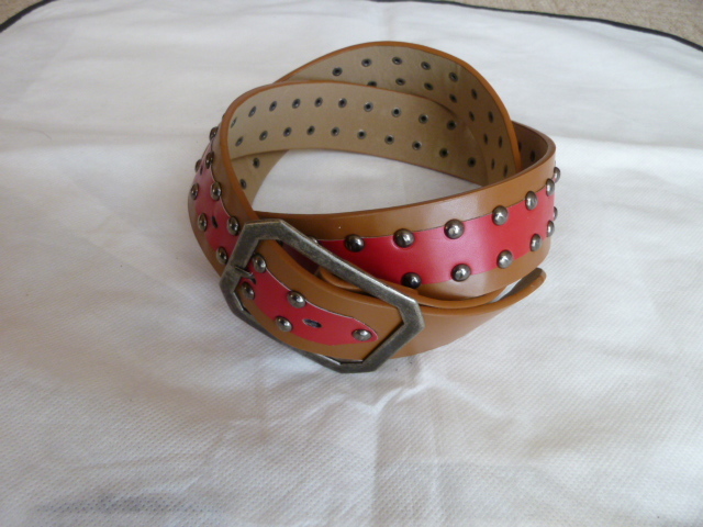 ★★新品!ベルト 男性用 スタッズ コーデ ファッション パンク ロック (赤×茶) ★値下げしました F16-3拍卖