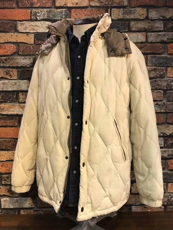 G229 メンズダウンジャケット UNITED ARROWS ユナイテッドアローズ 無地 オフホワイト アイボリー アウター コーデュロイ キルティング/ M拍卖