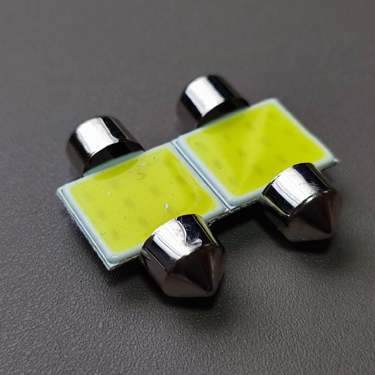 超爆光!日野 プロフィア/エアループプロフィア 24V車用 COB LED面発光 ルームランプ サイズT10 31mm 2個SET 日野 いすゞ拍卖