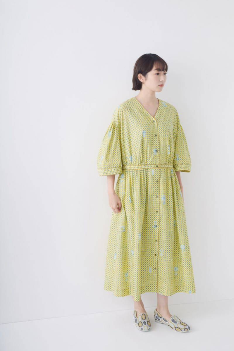 mina perhonen ミナペルホネン 2023SS cross flower フレアスリーブドレス ワンピース 定価88.000円 38拍卖