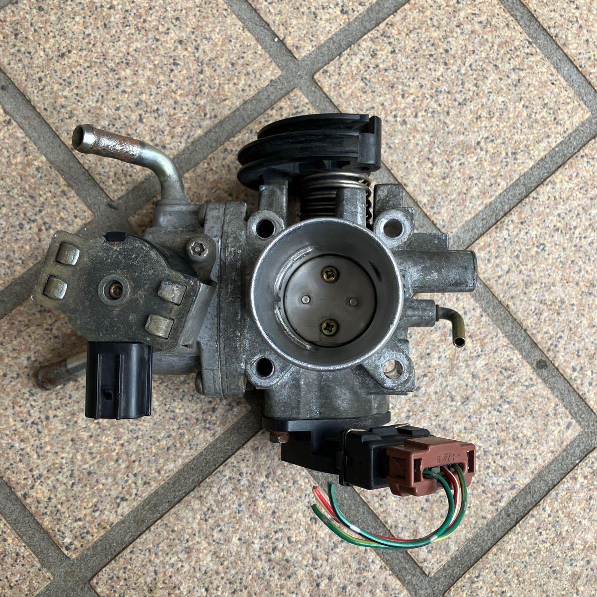 ミツビシ(三菱) トッポBJ H42A スロットルボディー(ISC付き)拍卖