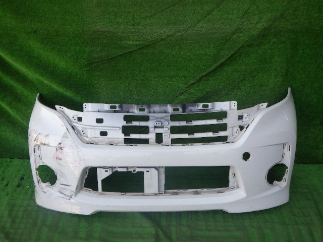 B21A 前期 デイズルークス ハイウェイスター 純正フロントバンパー BA0型 白 パール 6400F833ZZ拍卖