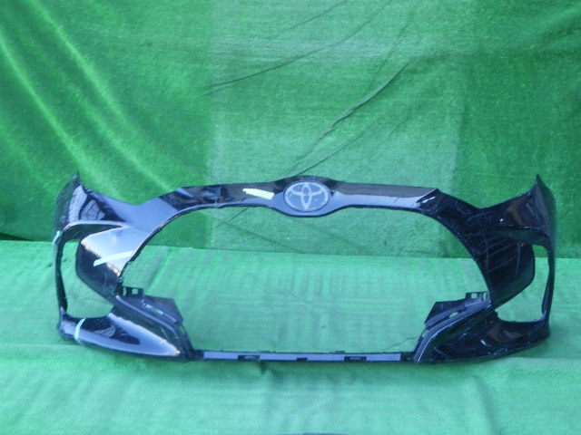 KSP210 MXPA10 MXPH15 ヤリス 純正フロントバンパー 黒 52119-52E70拍卖