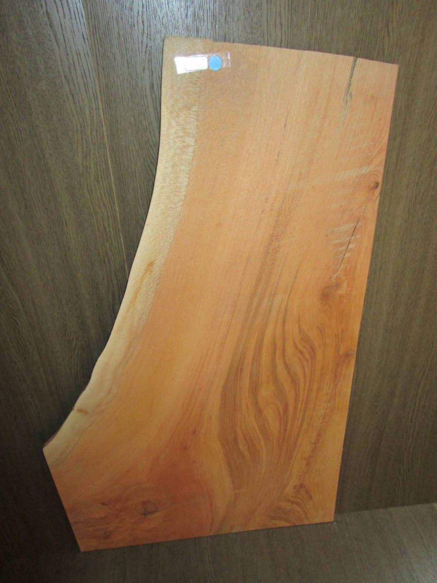 e8110108 欅●約87.5㎝×27cm~52.5cm×厚1.3cm☆無垢板1枚板 木材 板 DIY 板材 天板 棚板 テーブル 看板 花台など種類豊富!拍卖