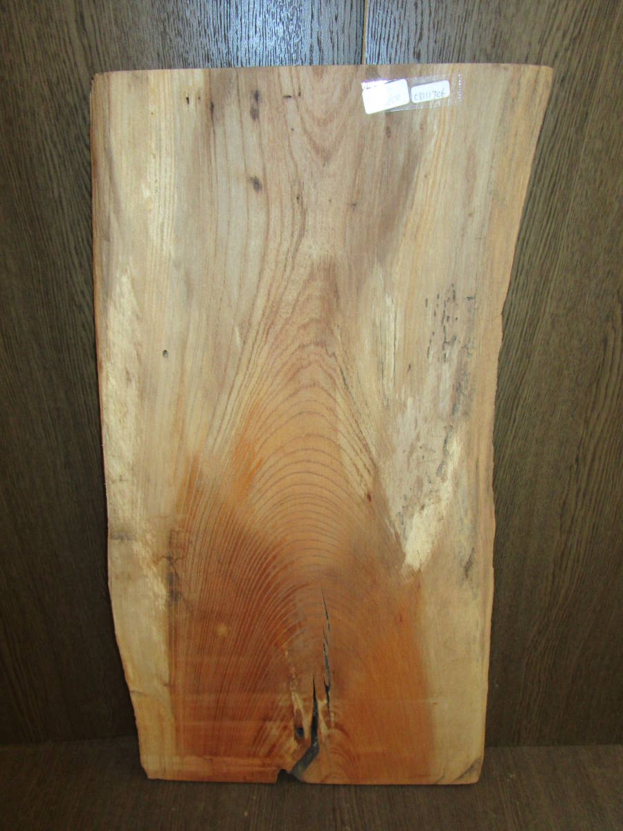 e8111306 欅●約61.7㎝×33cm×厚3.8cm☆無垢板1枚板 木材 板 DIY 板材 天板 棚板 テーブル 看板 花台など種類豊富!拍卖