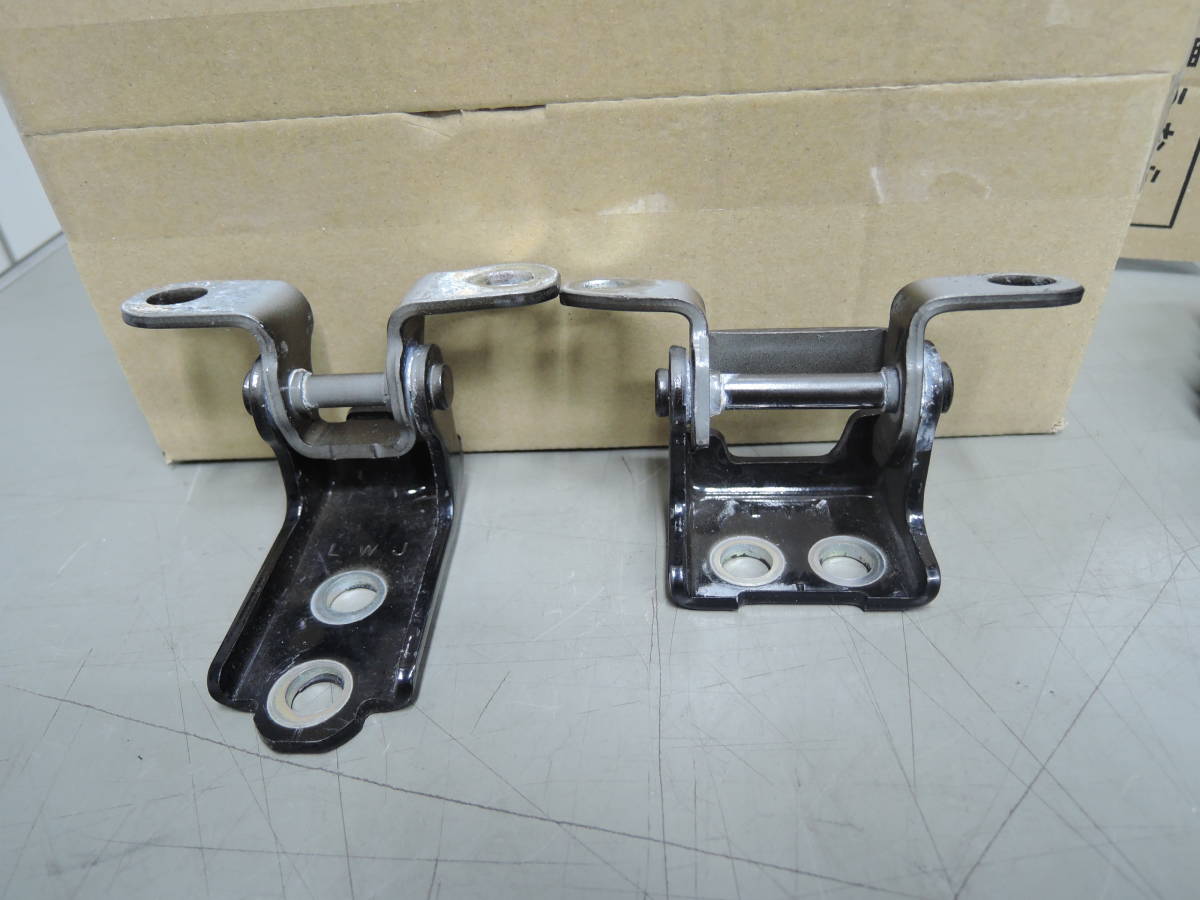 DBA-JH1 N-WGN G・Aパッケージ 純正 右 リア ドアヒンジ H-6412拍卖