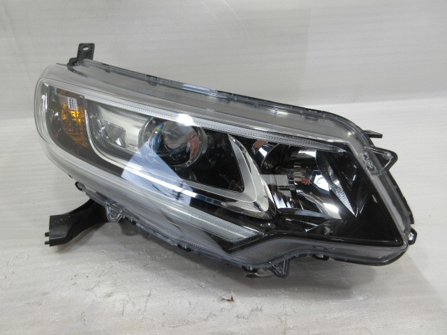 良品 ホンダ フリード GB5 純正 LED 右ヘッドライト拍卖