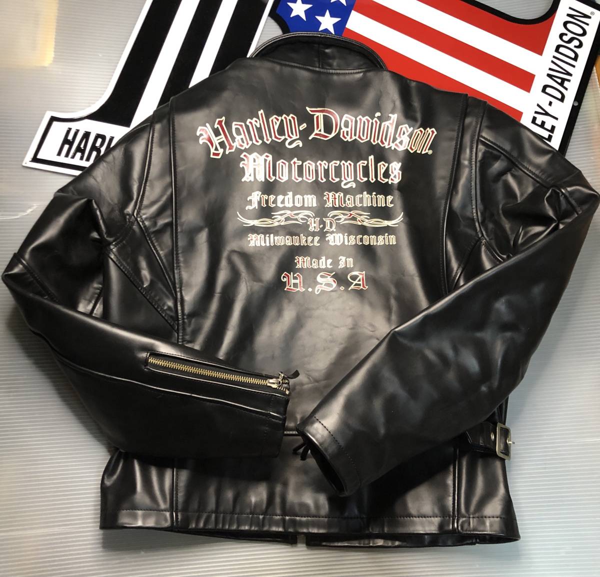 【超レアな非常に稀少モデル!現在入手困難モデル!】ハーレーダビットソン本革ジャケット大型バックプリント・ホースハイドのような質感!拍卖