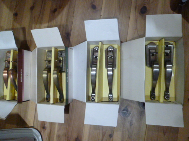 4タイプ 新品 1セット2980円 アンティーク ドアノブ 真鍮 レトロ 取っ手 建具 ビンテージ拍卖