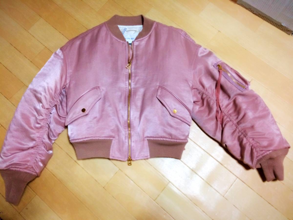 ☆値下げしました美品☆ルシェルブルーリボン付きデザインブルゾンピンク拍卖