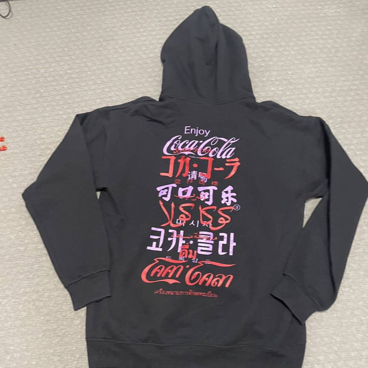 コカコーラ Coca-Cola パーカー 黒 Mサイズ オフィシャル フーディー拍卖