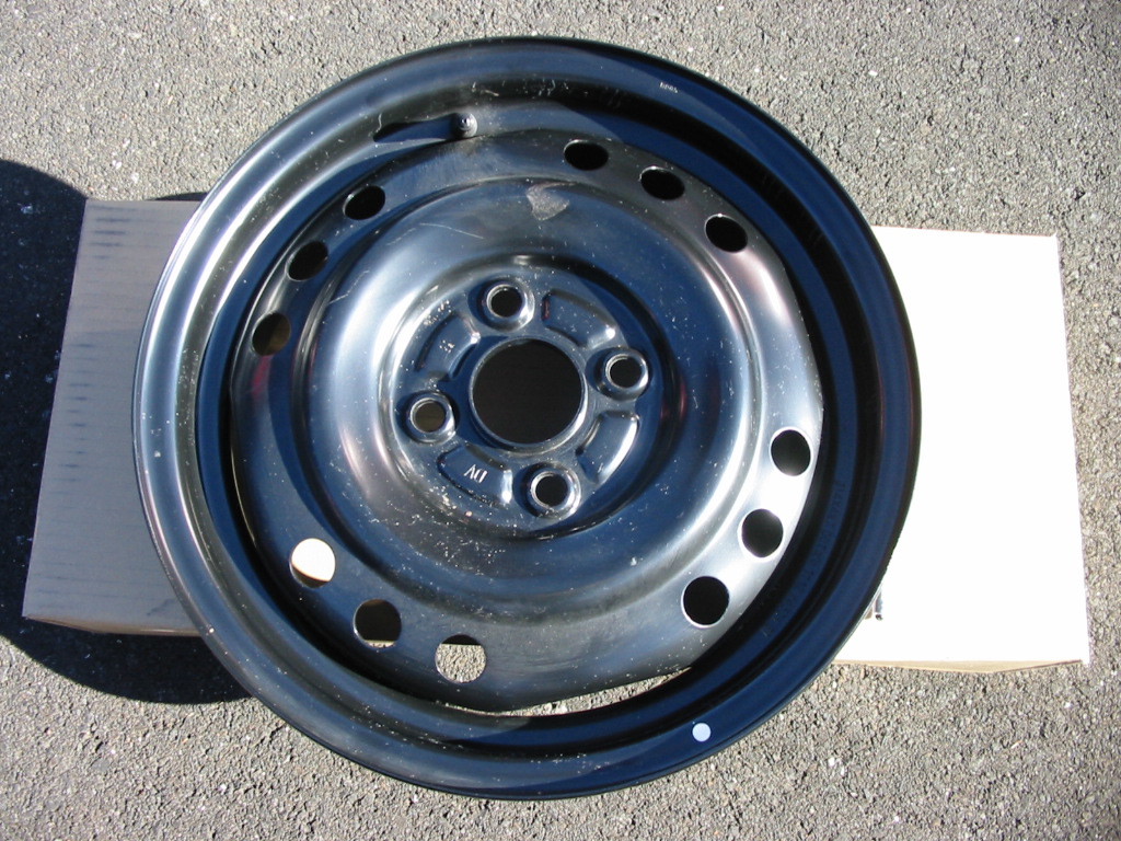 使用少ない部品 長期倉庫品 1本 鉄 ホイール スチールホイール ホイル J14×41/2J J14×4.5J 中古品 ダイハツ 軽乗用車 三重県 ブラック 黒拍卖