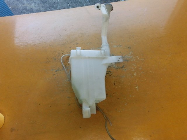 中期ノート ウォッシャー タンク 平成26年 DBA-E12 モーター 10.2万㎞ メダリスト 即決あり拍卖