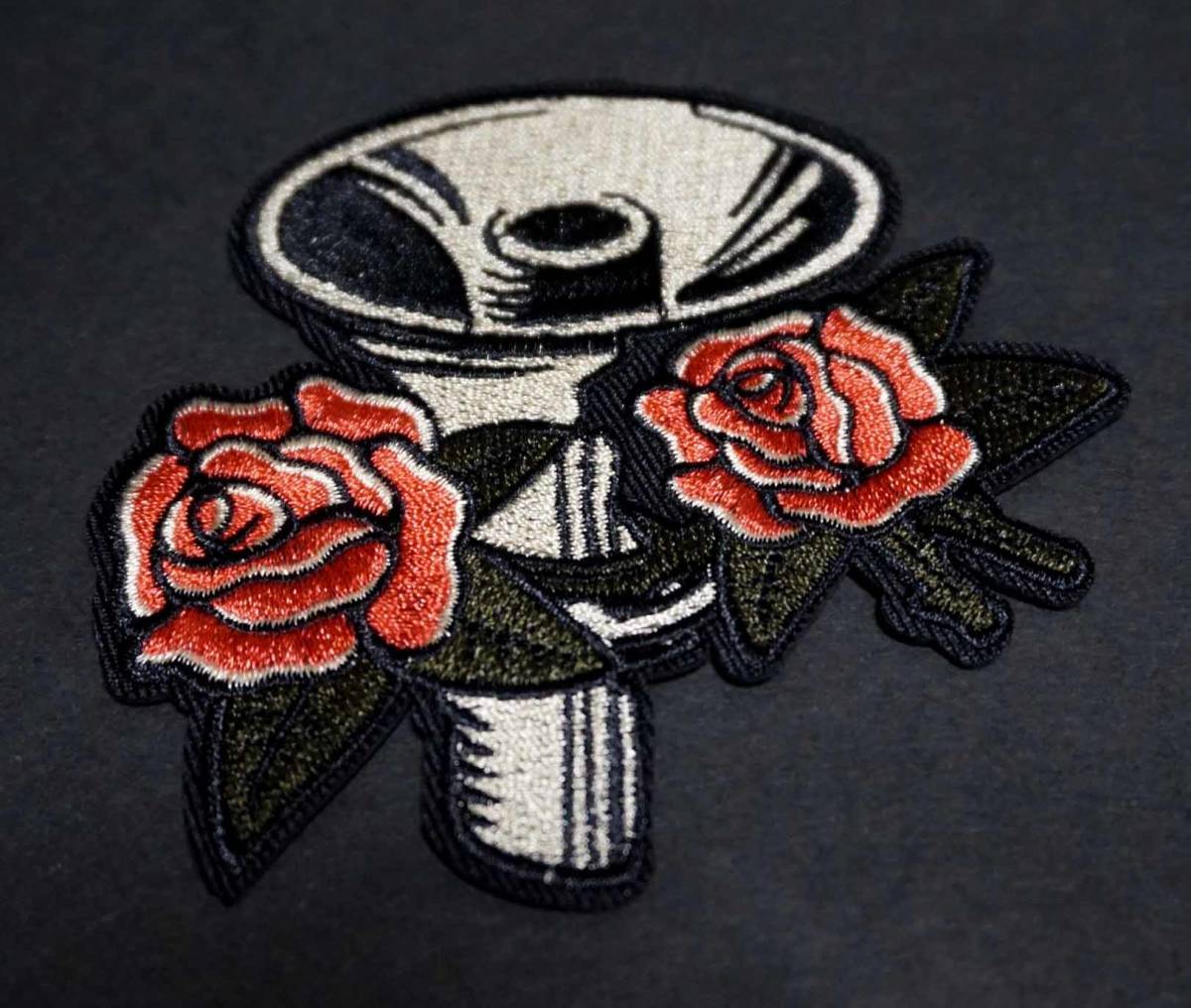 ◇薔薇拡声器 アート ◆新品 バラ  ローズ 芸術 音楽  MUSIC 刺繍ワッペン《激渋》◆アメリカ ヨーロッパ ■アート 芸術 美術拍卖
