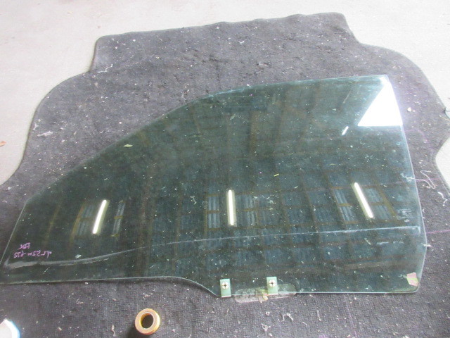 ★⑰R5G8005 TL52W エスクード 純正助手席ドアガラス 左フロントガラス 修理やストック等に拍卖