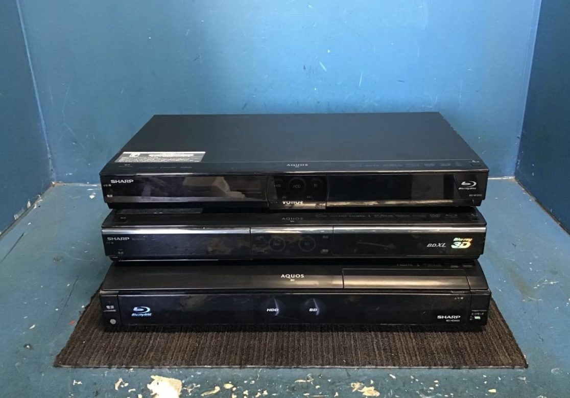 M11□岐阜発/SHARP/ブルーレイディスク3個セット/①2008年②2011年③2013年/2個ディスクカバー開きません/ジャンク品/R4.11/16□拍卖