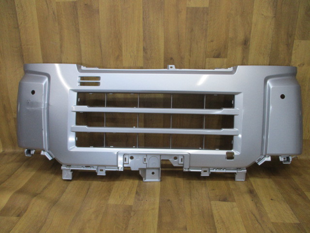 D5/ S700V/S710V/S700W/S710Wハイゼットカーゴ/ハイゼットデッキバン純正フロントバンパー52119-B5220/52101-B5020拍卖