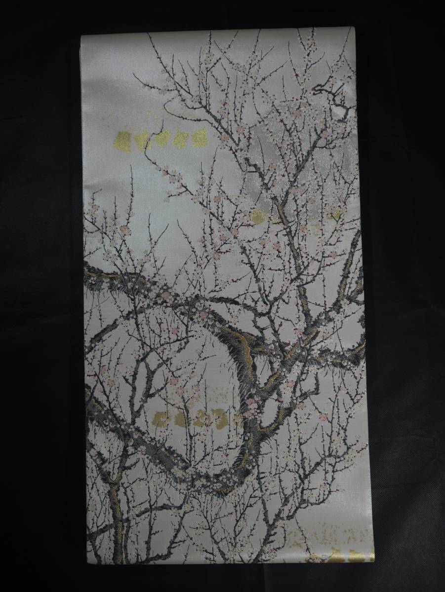未仕立て新品 西陣織最高級袋帯 真珠本金箔唐織 花遊 銀月の梅小花 白地 正絹 お仕立て代込み 送料無料拍卖
