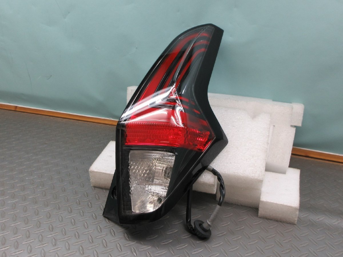 ◆ B44W B45W B47W B48W デイズ ハイウェイスター DAYZ Highway Star 純正 右テールレンズ 26550-7ME0A 26554-7MAE0A D231拍卖