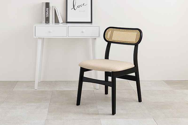 ダイニングチェア ブラック色 食堂椅子 椅子 肘無 木製 籐 ラタン チェア拍卖