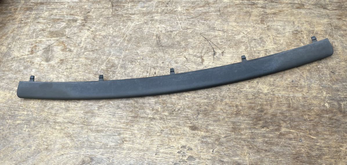 BMW e90 320i 2007年 フロント バンパー トリム 51117134095 229449-11 A- 3883拍卖