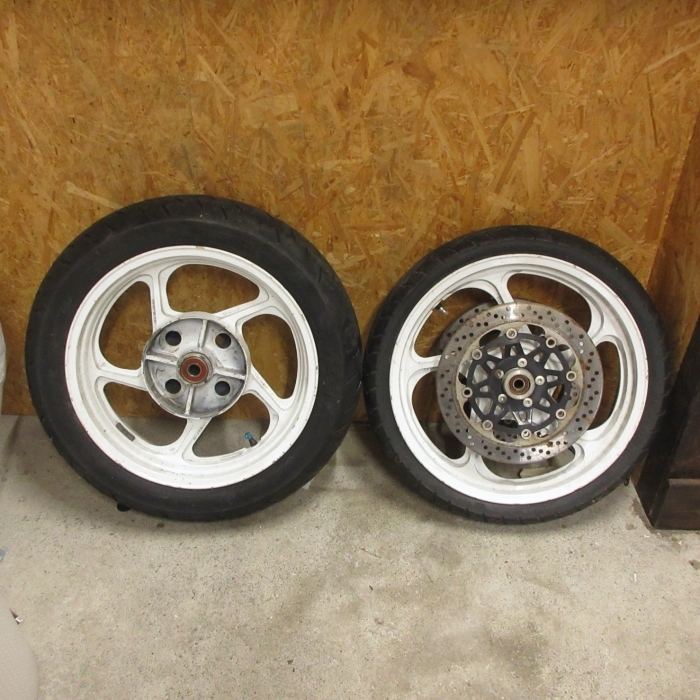 【A0325】Kawasaki カワサキ ゼファー1100 ZRT10A 純正 ホイールタイヤセット 前後セット 中古品拍卖