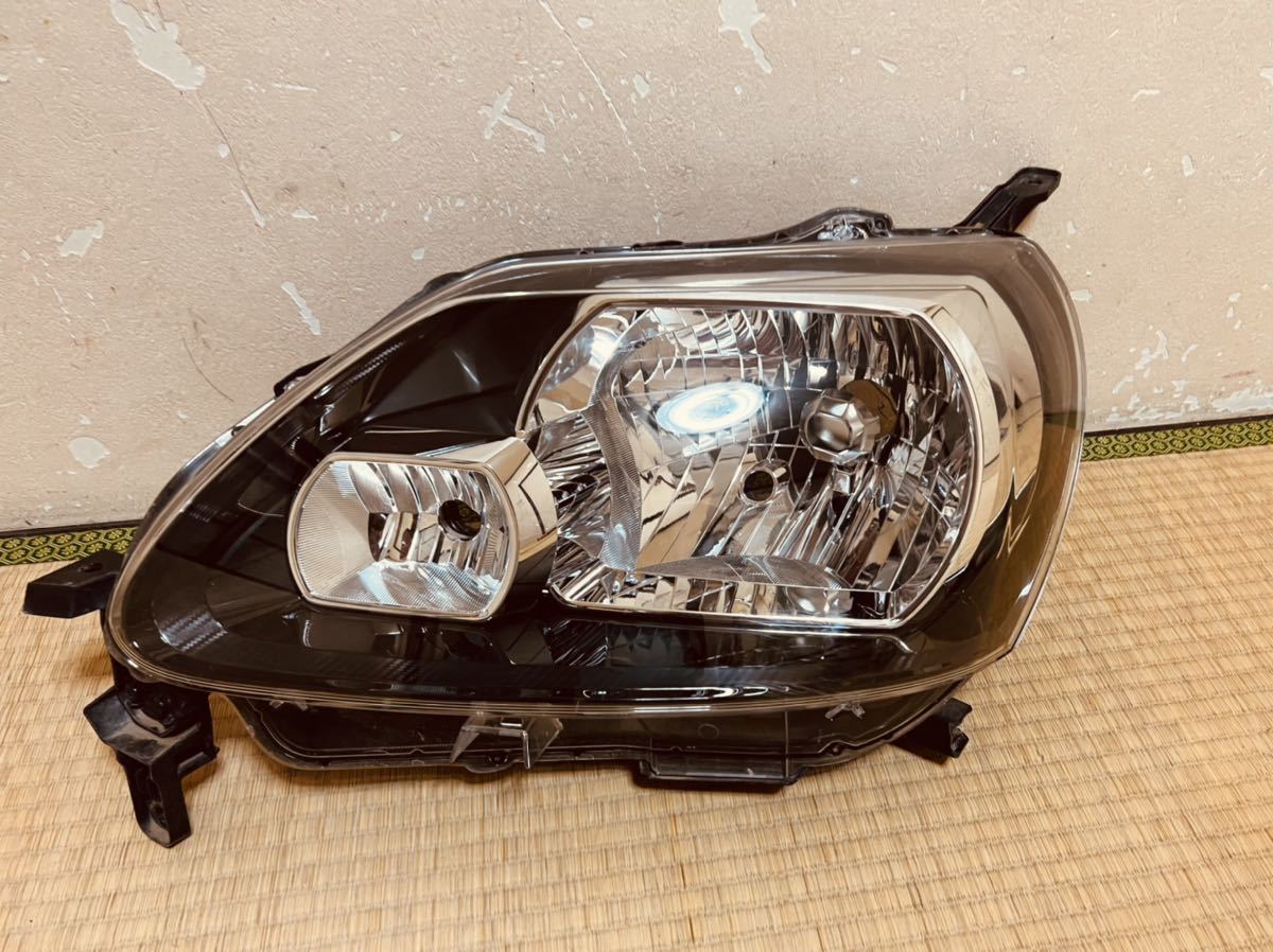 NSP140ポルテヘッドライト左 52-258 ヘッドライト拍卖