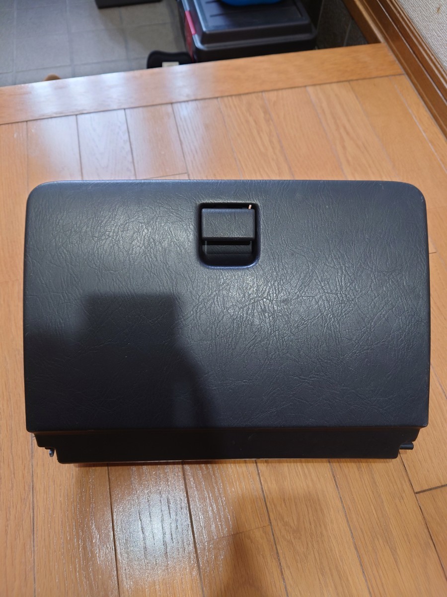 ダイハツ L700 ? ミラ ジーノ ? グローブボックス  ① 55440-97201拍卖
