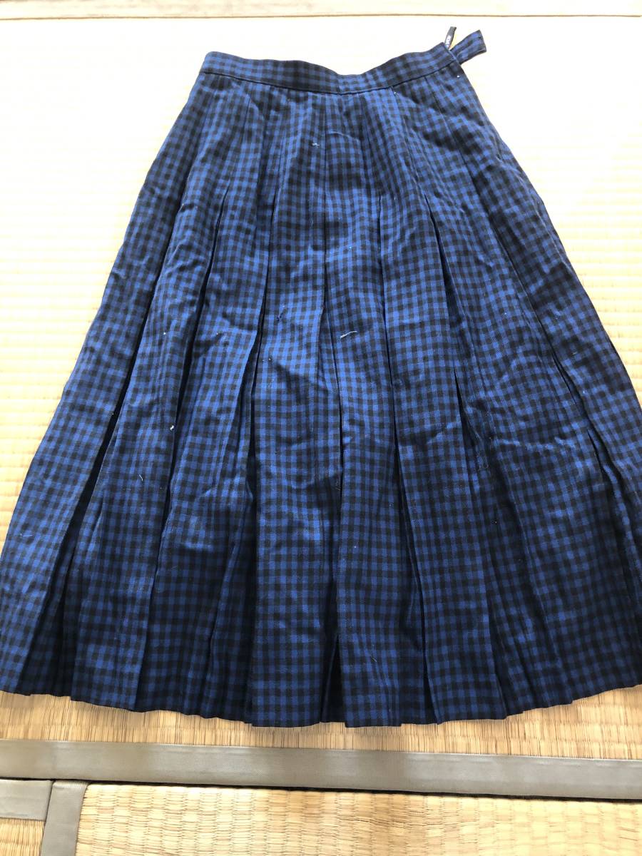 アトリエ ドール 紺色プリーツスカート サイズ9拍卖