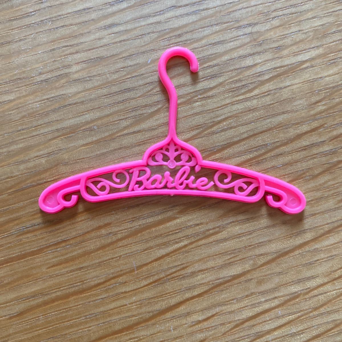 レトロ アンティーク バービー Barbie ハンガー 人形用ハンガー ピンク 最終値拍卖