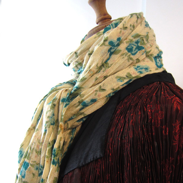 タグ付き新品 Defier/デフィエ★ 花柄 薄手ストール拍卖