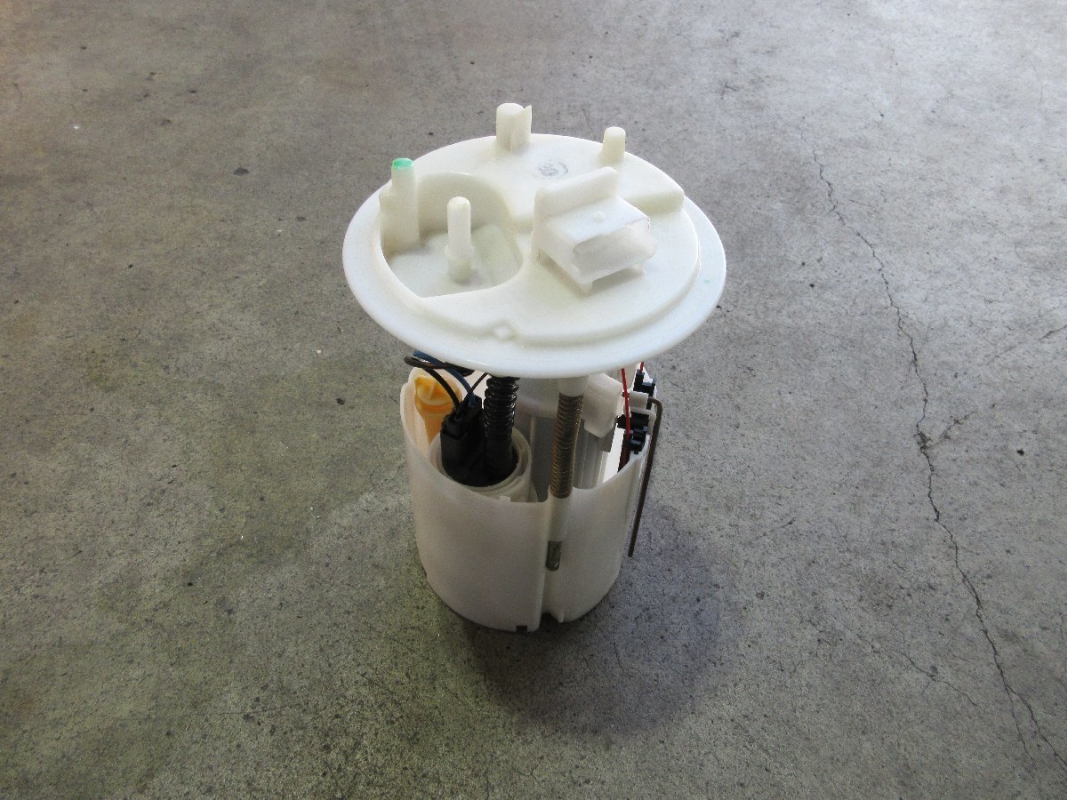 1149 147 GTA 燃料ポンプ フューエルポンプ BOSCH 0560314016拍卖