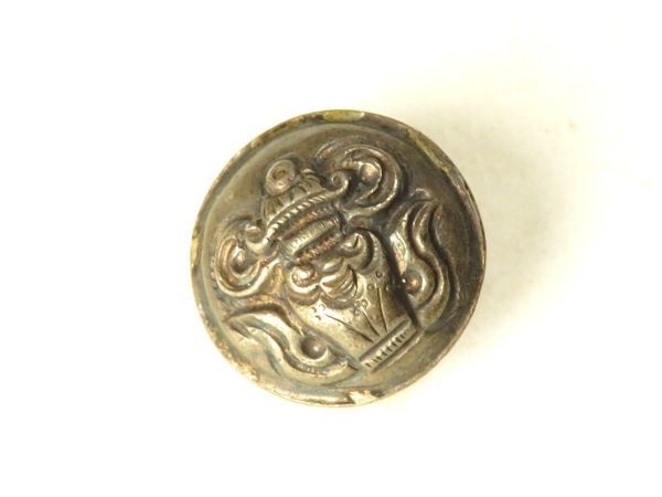 【6399】明治期 提げ物(印籠)オリジナル 銀製 緒締め (初品・買取品)拍卖