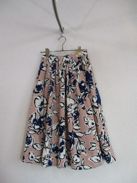 LilyBrownピンク花柄フレアロングスカート(USED)121318)拍卖