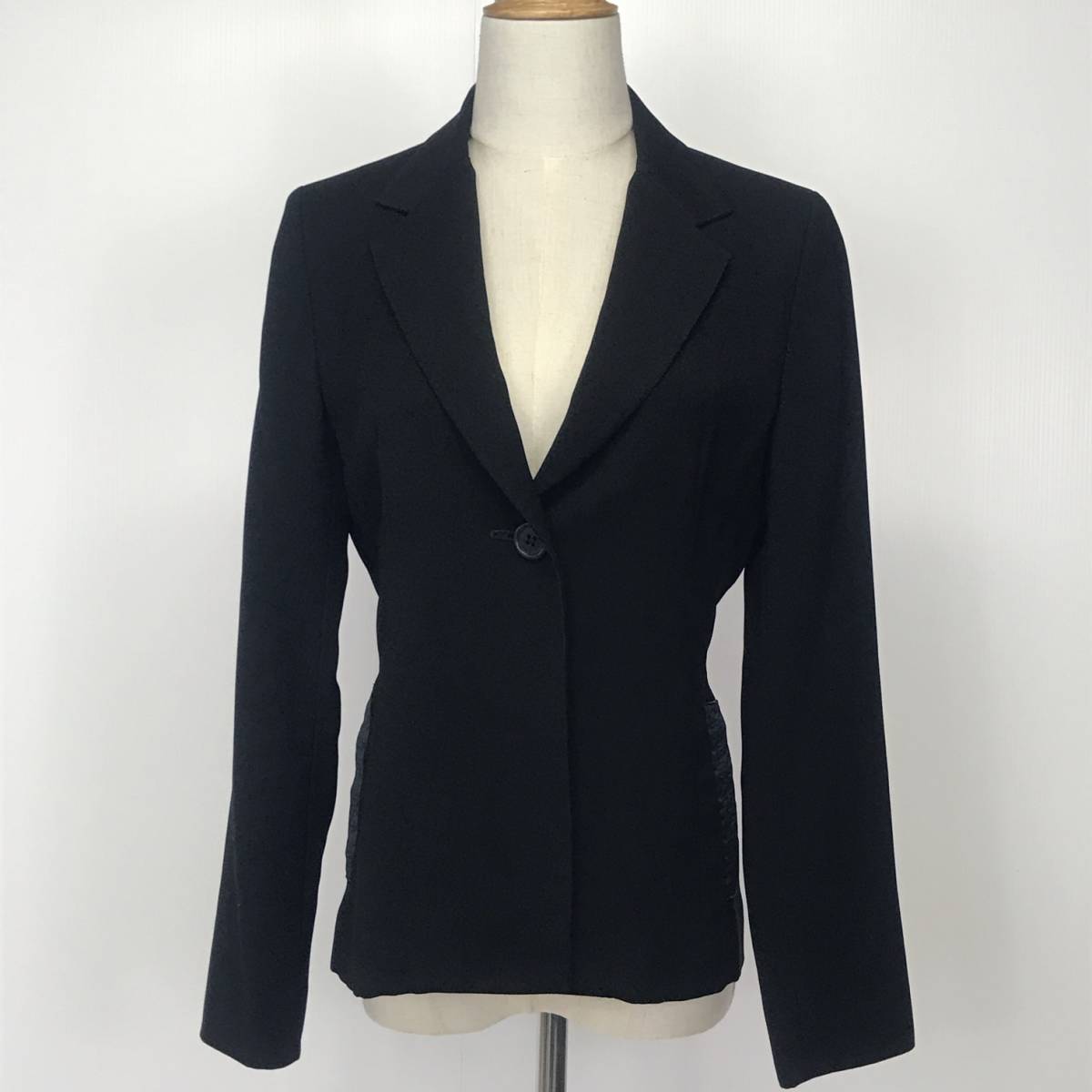 Y0289 COMME CA ISM コムサ イズム レディース トップス テーラードジャケット 長袖 薄手 肩パッド ブラック 黒 モノトーン フォーマル 拍卖