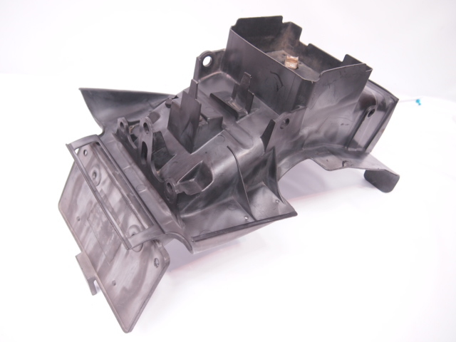 NSR250R純正リアフェンダー 割れなし交換に MC16 インナー マッドガード拍卖