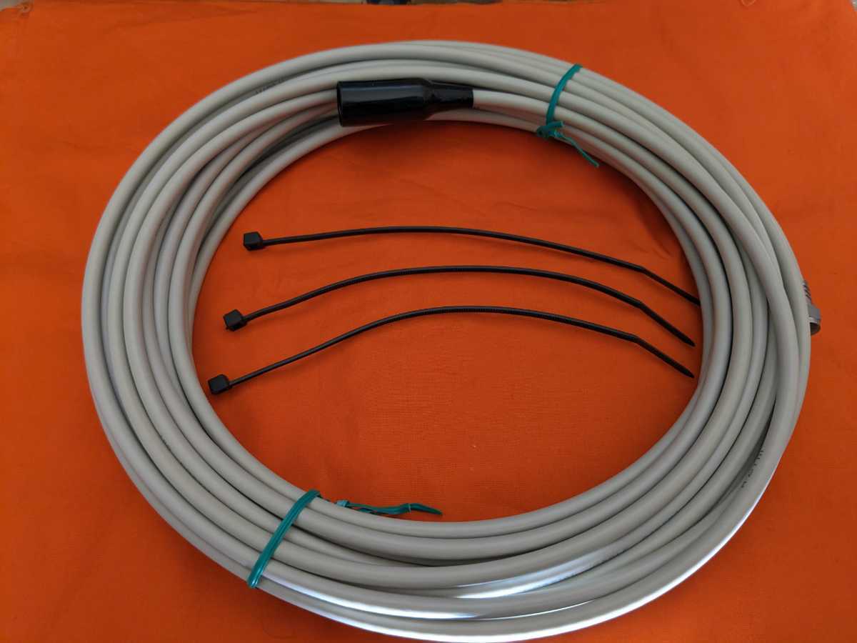 地デジ・BS・CS対応 アンテナケーブル S-4C-FB 15m グレー 未使用 防水キャップ 結束バンド付き拍卖
