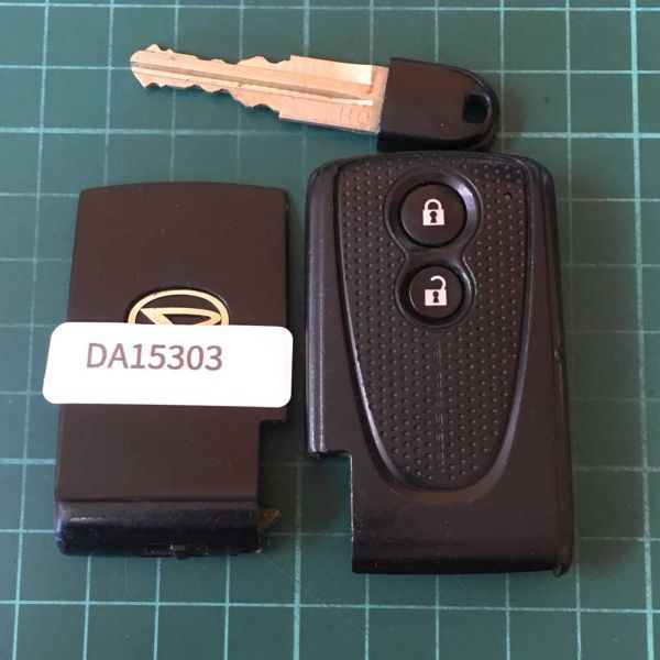 DA15303点灯 L0791 グレー ダイハツ 純正 スマートキー 2ボタン キーレス ムーヴ LA100S タント L375Sココア L675S コンテ エグゼ等拍卖